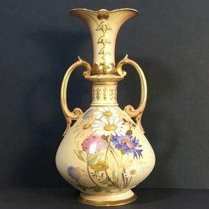 Marguerite Daisy Robert Hanke Hand Painted Austrian Antique Vase